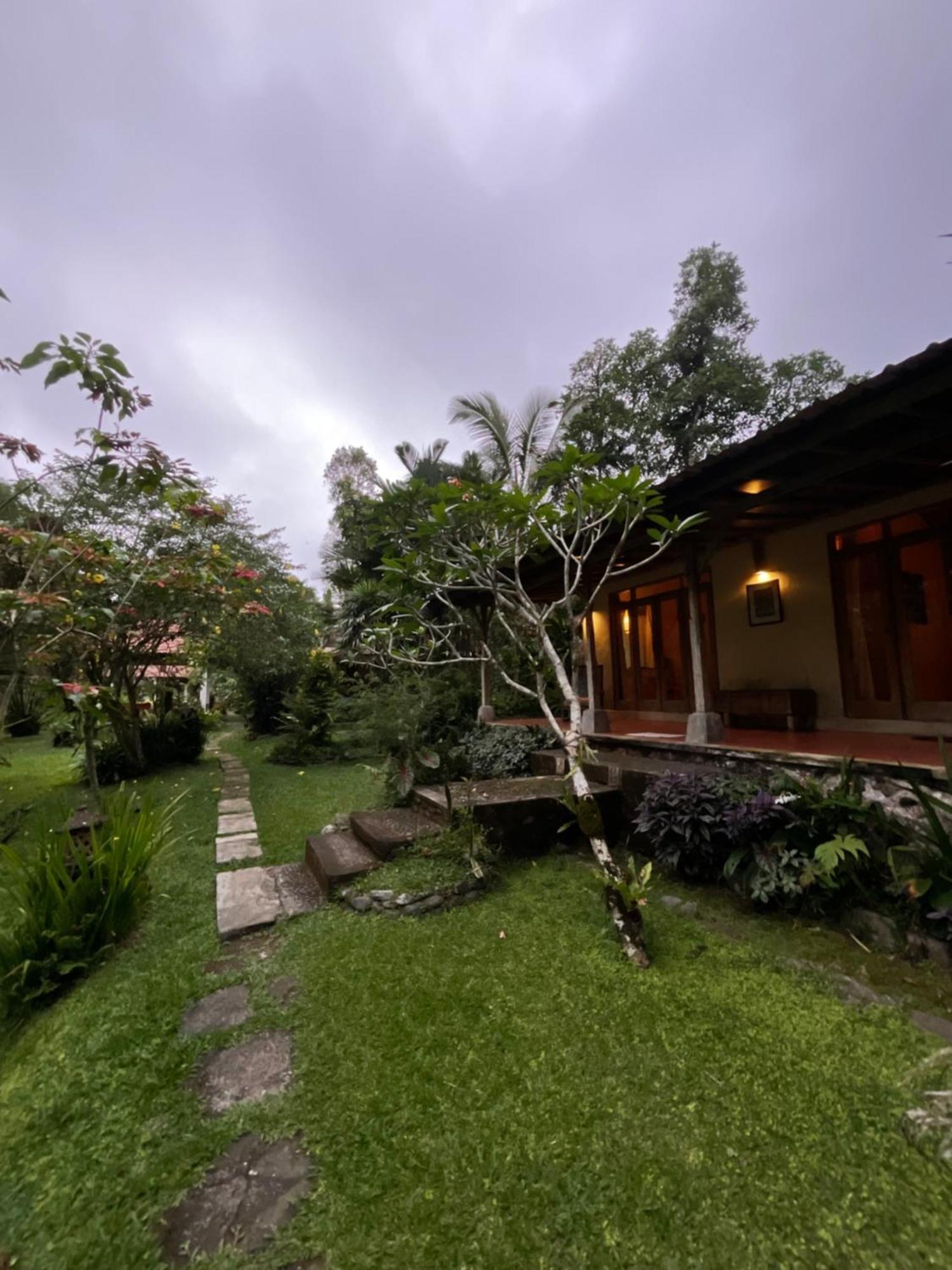 Carik Tangis Boutique Homestay จาตีลูวีห์ ภายนอก รูปภาพ